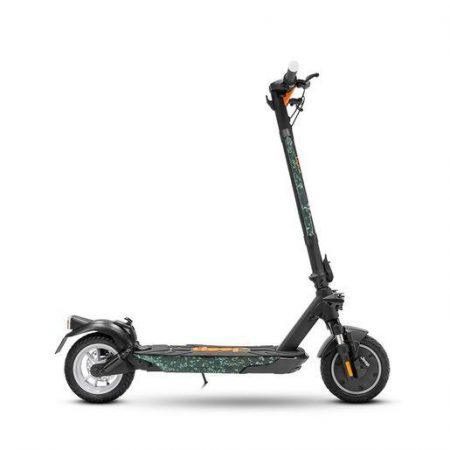 Jeep JUC AS - Monopattino Elettrico 48V - Potenza Max 700W - Batteria 460.8Wh - Pneumatici 10'' Tubless - Sistema a doppia sospensione - Impianto frenant